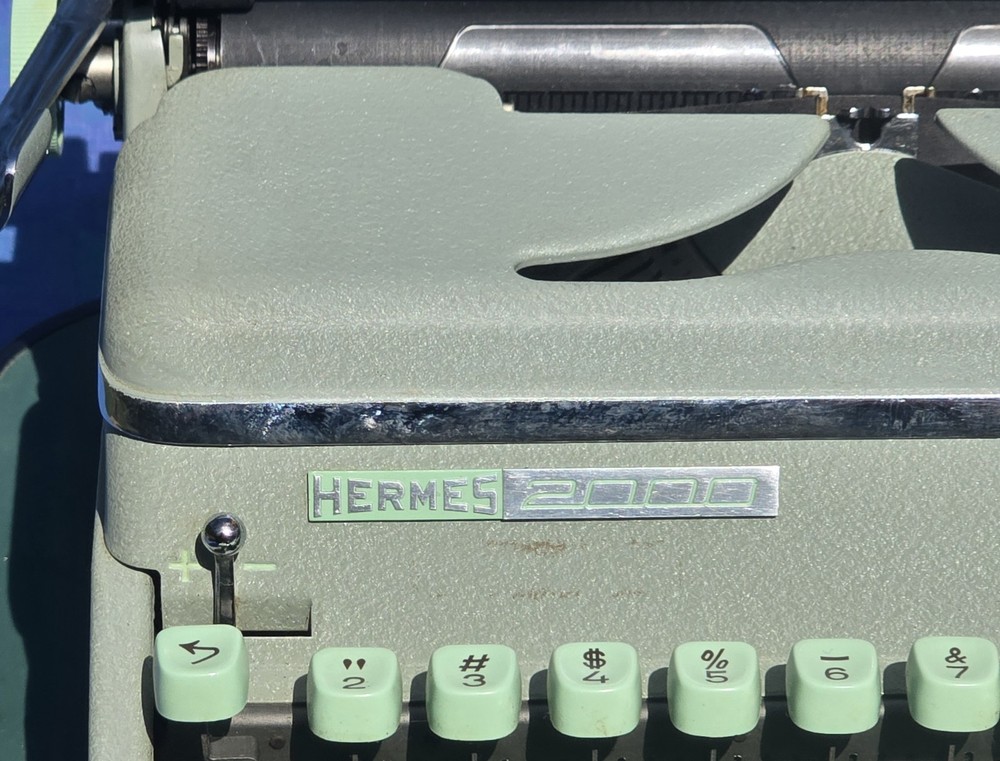 Hermes 2000 Typewriter 1959 Green + Case Manual Brush READ