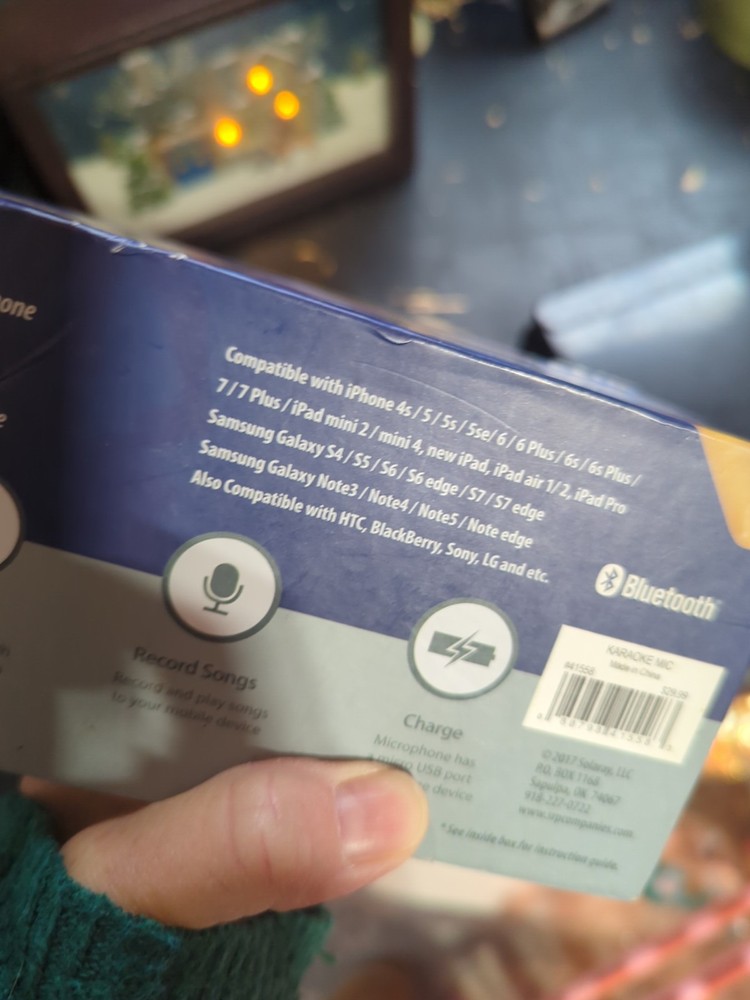 SOLARAY BLUETOOTH KARAOKE WIRELESS GOLD TONED MICROPHONE Only