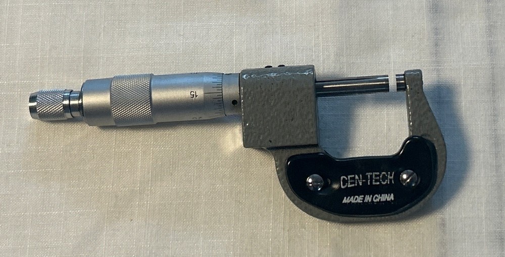 CEN-TECH MODEL 00895 ANALOG DIAL 0-1" MICROMETER W/ PAPERWORK & INSTRUCTIONS