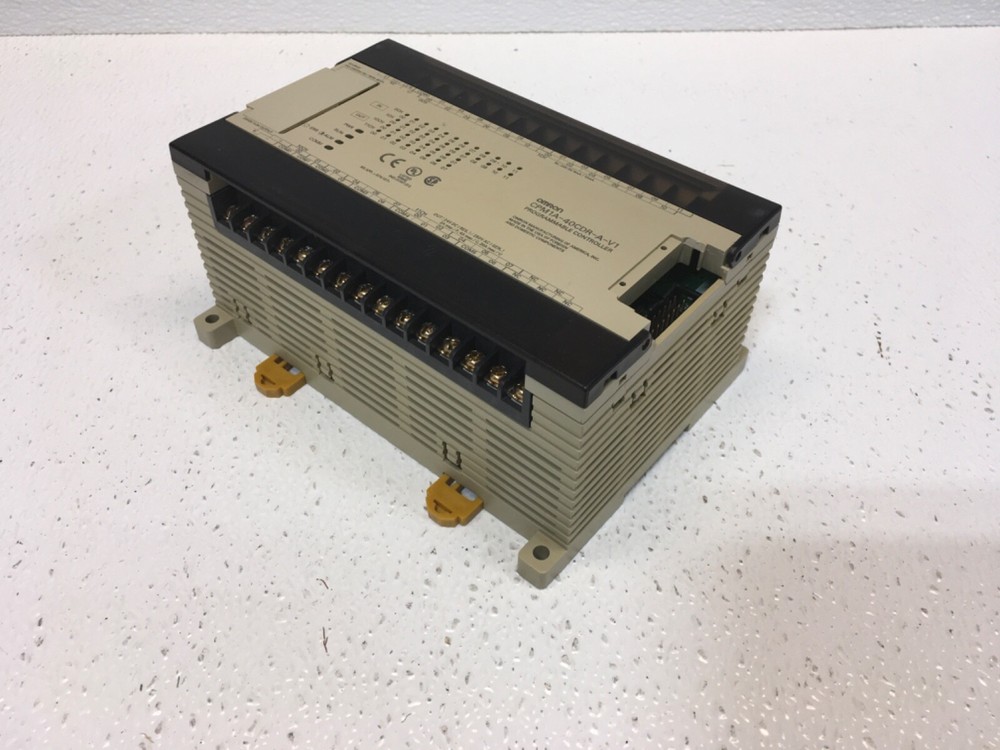 OMRON CPM1A-40CDR-A-V1 Programmable Controller (KB)
