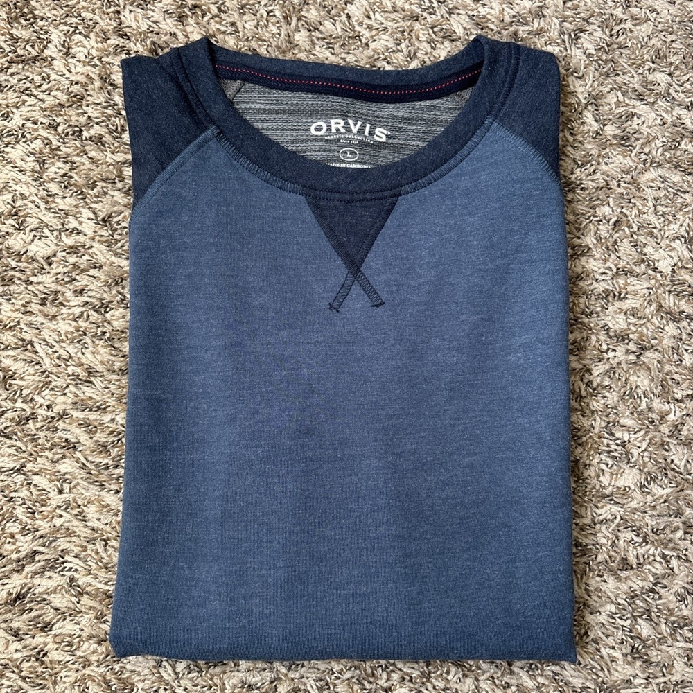 Orvis Classic Collection Men`s Long Sleeve Pull over Shirt, Blue, Large