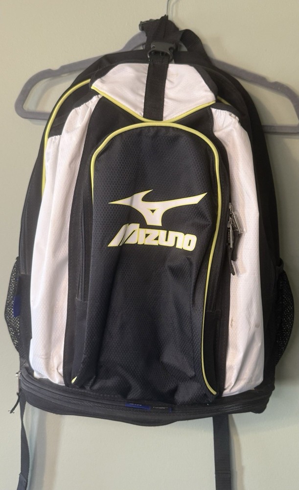 Mizuno Multi Sport Backpack Many Compartments. Great Condition