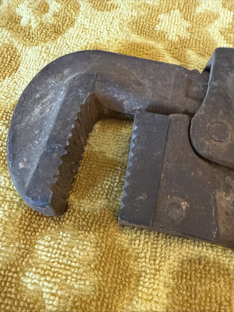 Vintage Trimo Marked No 18 Pipe Wrench