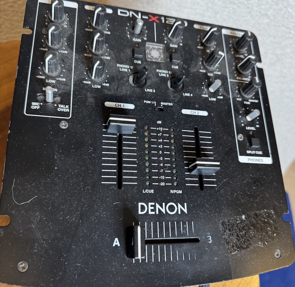 Denon DN-X120 DJ Mixer 2-Channel Compact Professional No Cords Untested