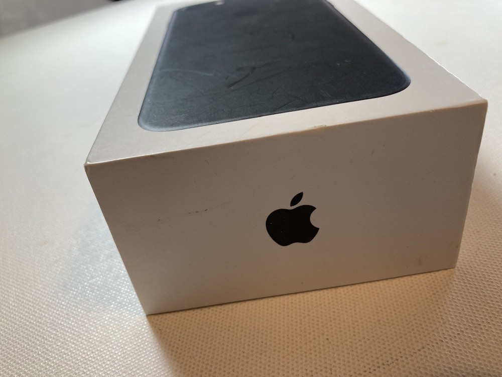 Apple iPhone 7 EMPTY BOX ONLY w/ Instruction Apple Stickers Genuine Original