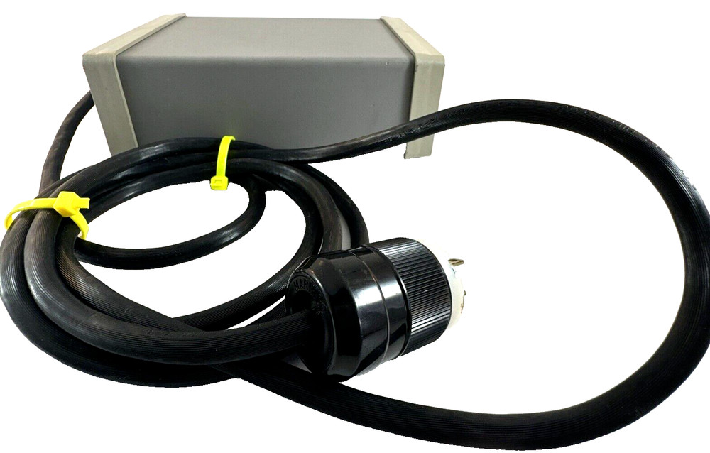 Omega CNi3233-SM DIN Process Temp Microprocessor Panel Meter w/Housing, used (H)