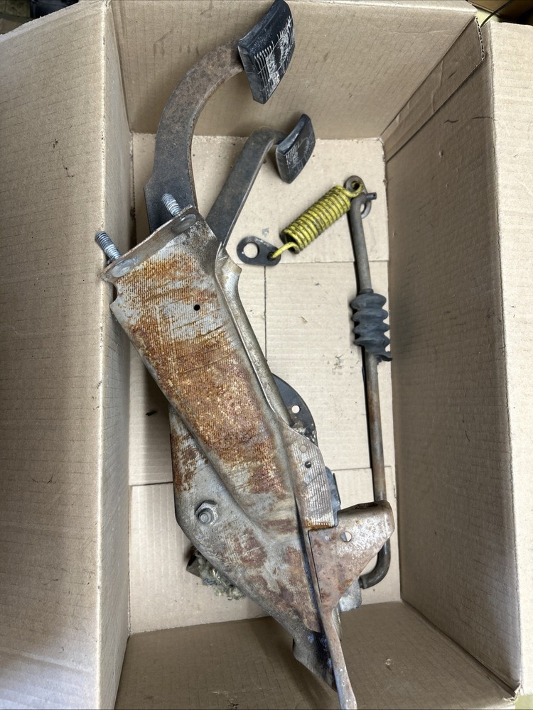 1970S Clutch Pedal Assembly
