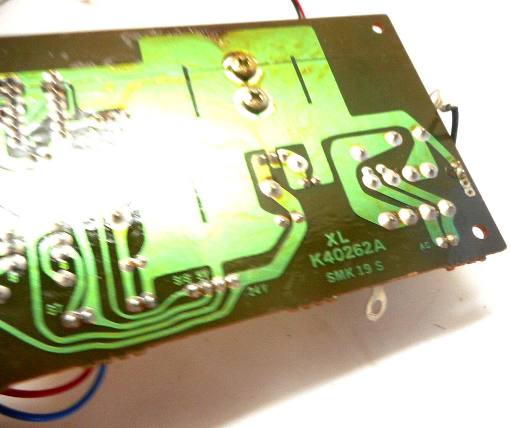 NUMARK TURNTABLE TT1400 - CIRCUIT BOARD - PARTING OUT