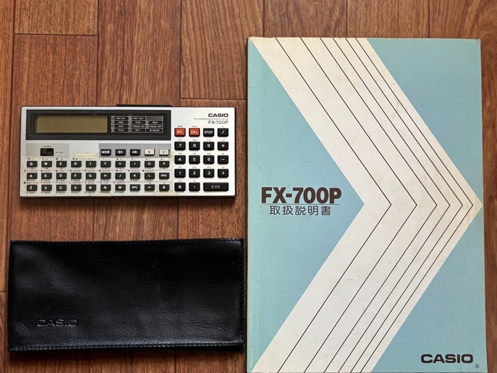 CASIO FX-700P Pocket Computer Programmable Calculator BASIC LCD Collector