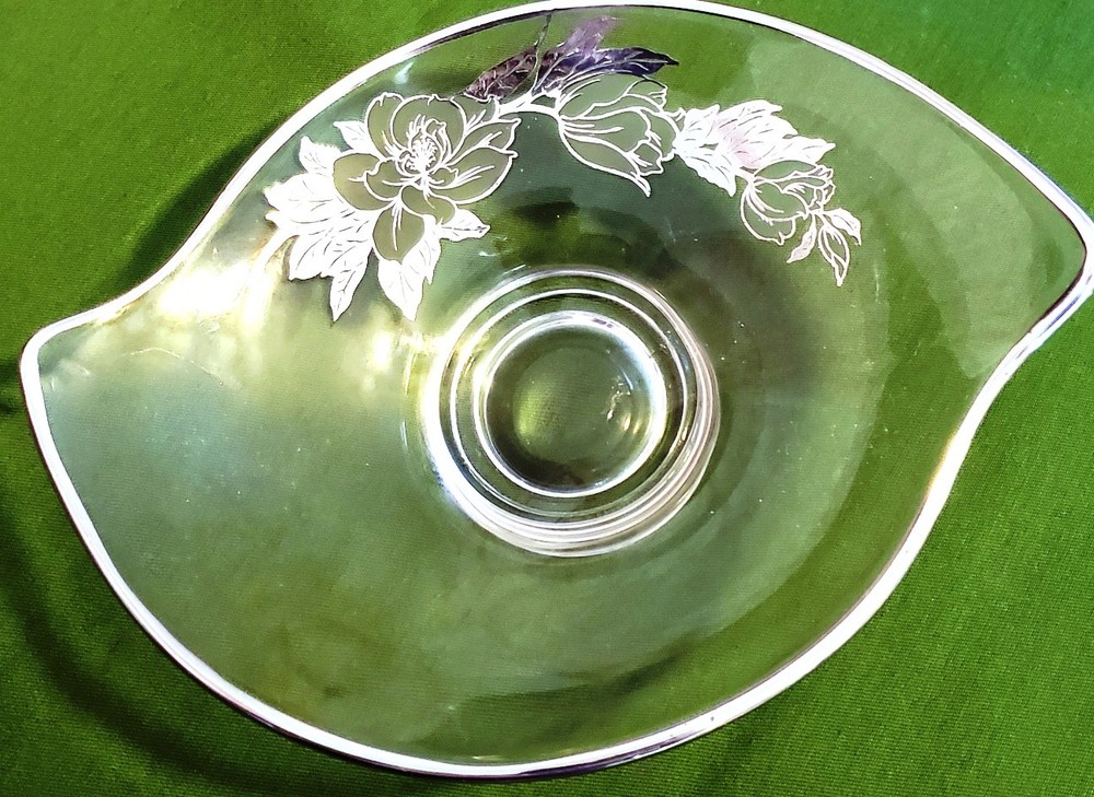 Vintage 7" Etched Rose Glass Candy Dish Bowl