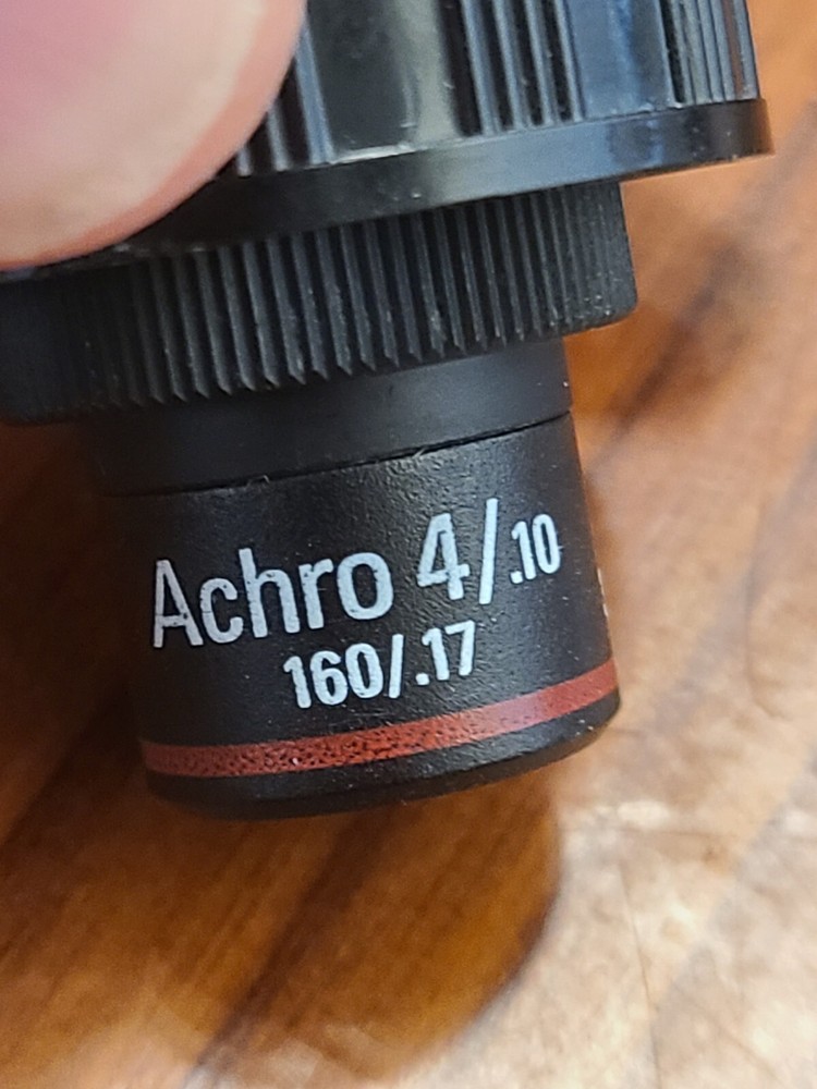 2 differ Leica Objective Microscope Lens Achro 4/.10 160/.17 and generic Plan 4x