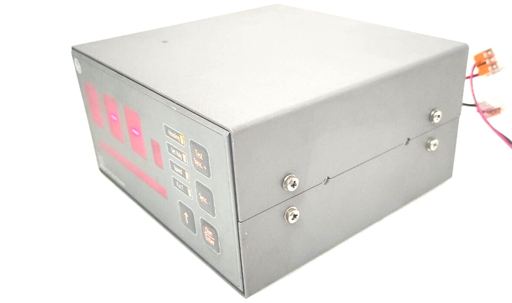 RAYTHEON ANSCHUTZ 133-812 NAV DATA REPEATER