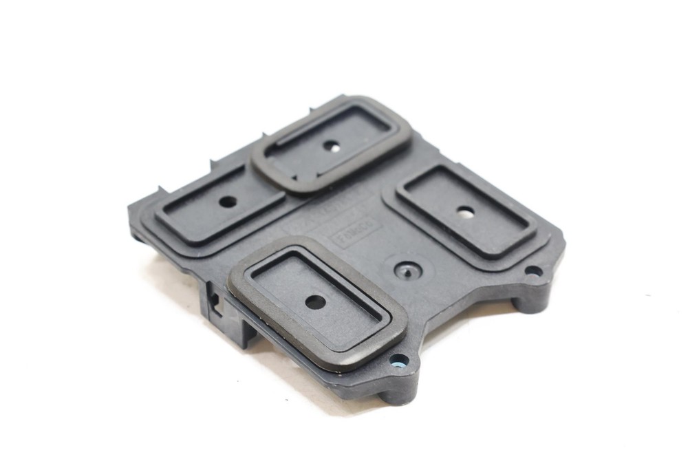 2015 - 2023 FORD MUSTANG REAR LEFT BLIND SPOT RADAR SENSOR MODULE BRACKET OEM