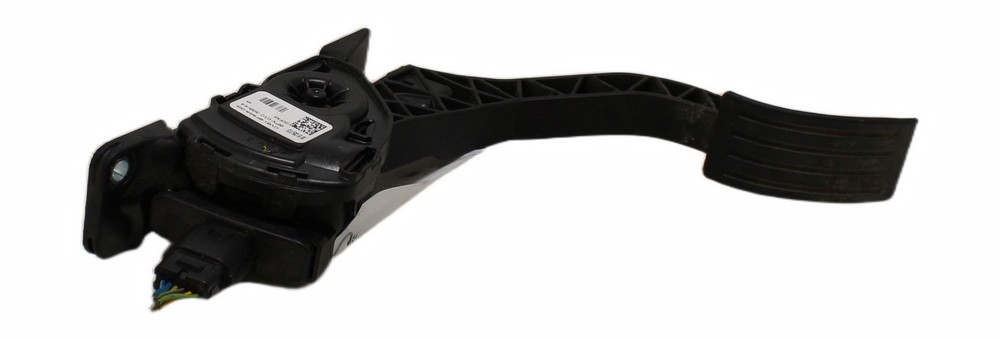 ESCAPE 2013 Accelerator Parts OEM