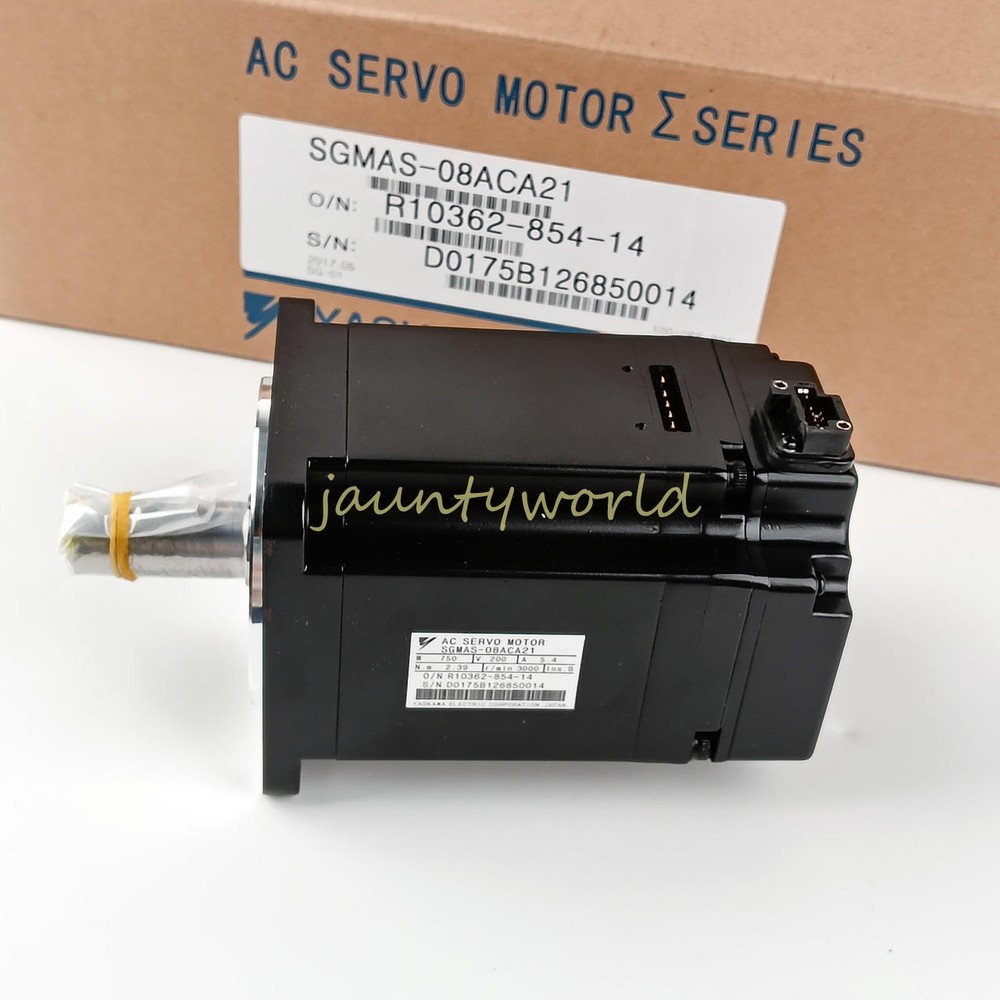 1PCS NEW YASKAWA SERVO MOTOR SGMAS-08ACA21
