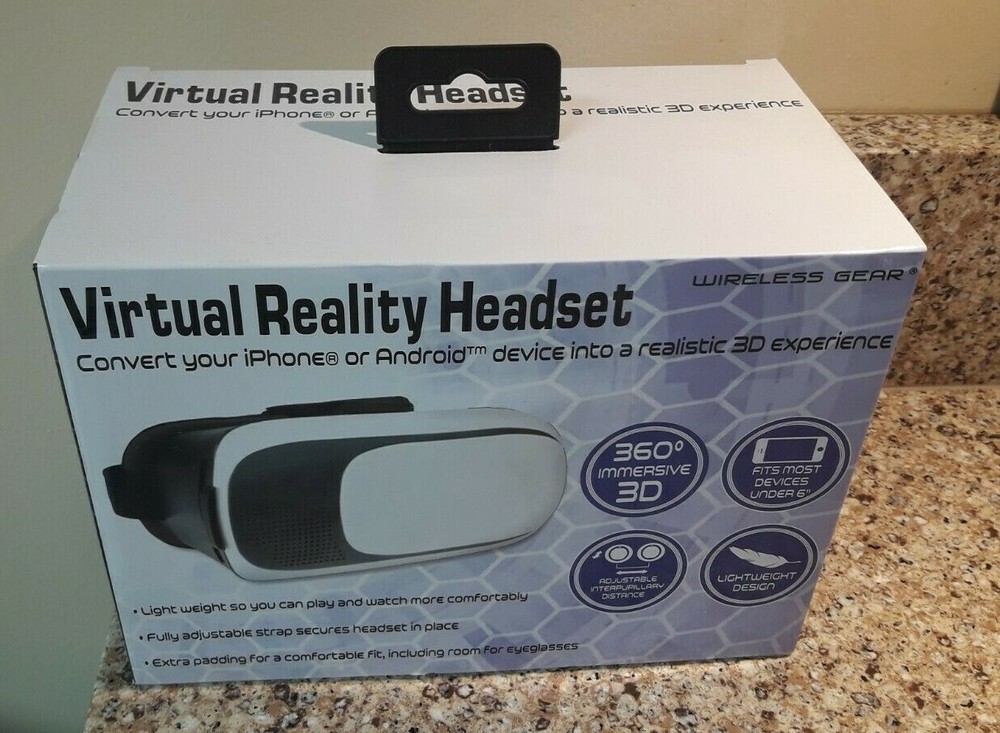 Wireless Gear™ Wireless Gear Plastic Virtual Reality Headset - Android or iPhone