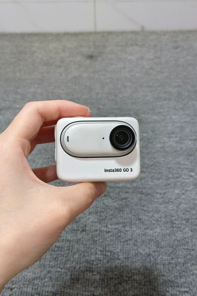 Insta360 GO 3 4K Action Camera - White - 128GB