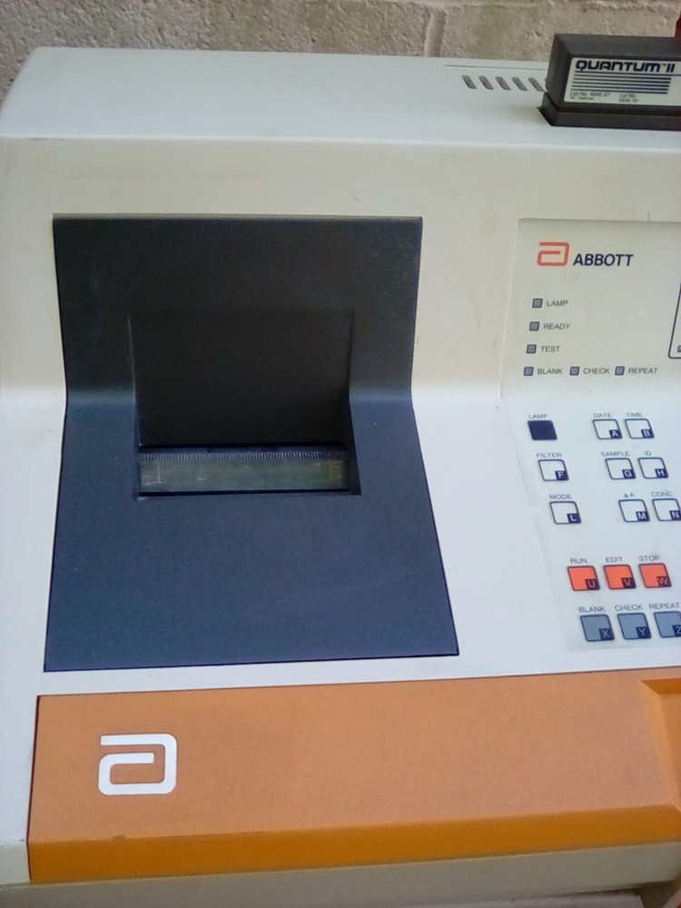 Abbott Quantum II Dual-Wavelength Analyzer 3305-86