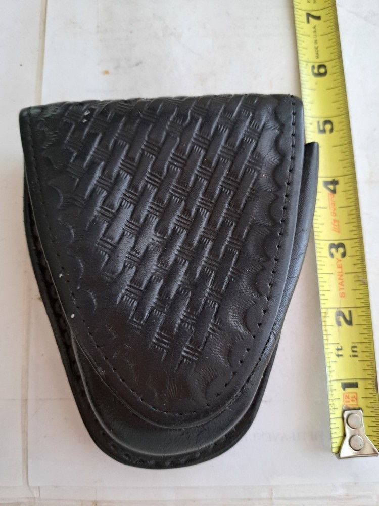 Gould & Goodrich Leather Handcuffs Case. Belt Loop