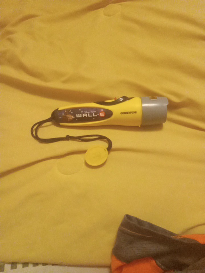 Disney Pixar Energizer WALL-E Robot Battery Flashlight Tested Works