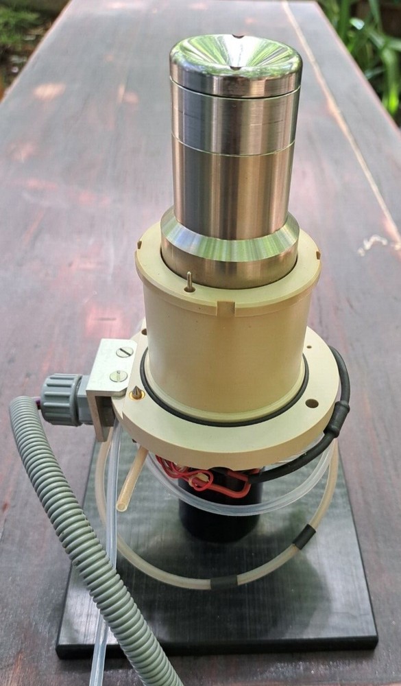 Micromass Platform II ESI source