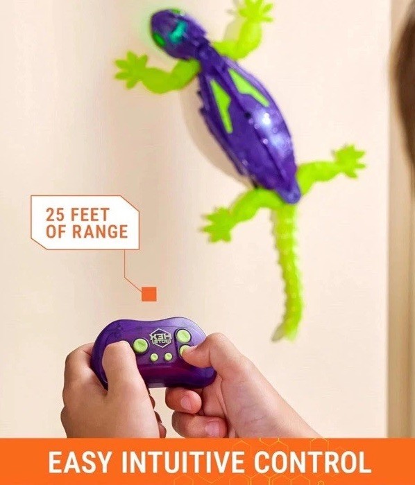 HEX BOTS Wall Crawler Gecko - Remote Control Lizard with LED Eyes
