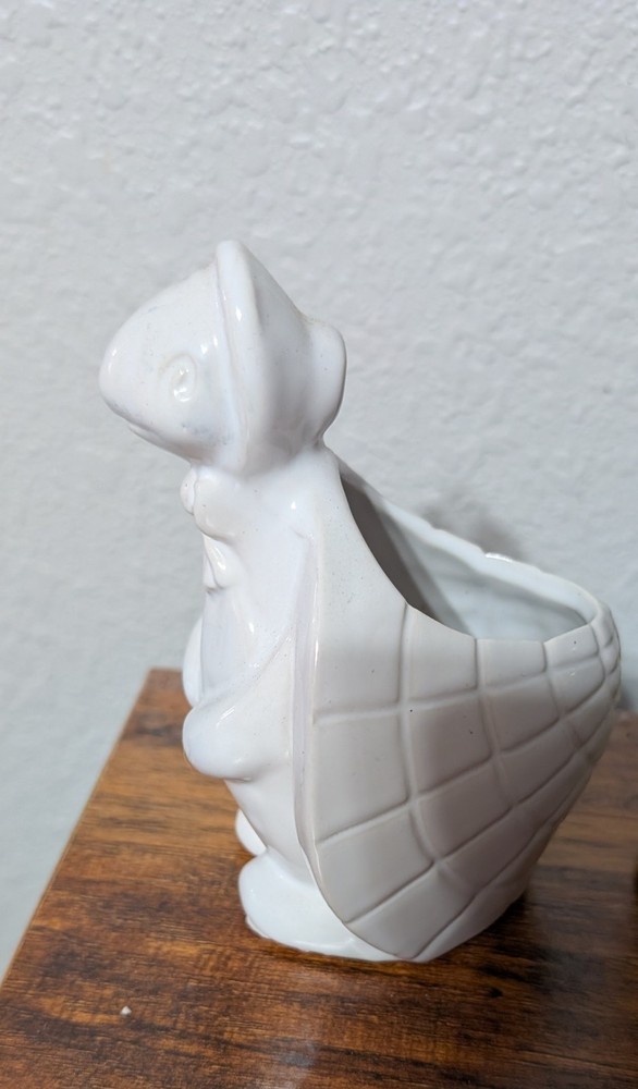 Chive UK White Ceramic Turtle Planter