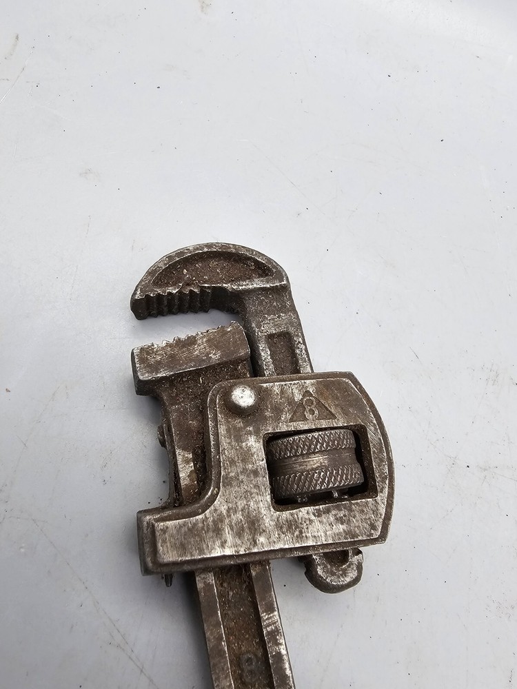 Pipe Wrench Small No 8 - Made in Spain