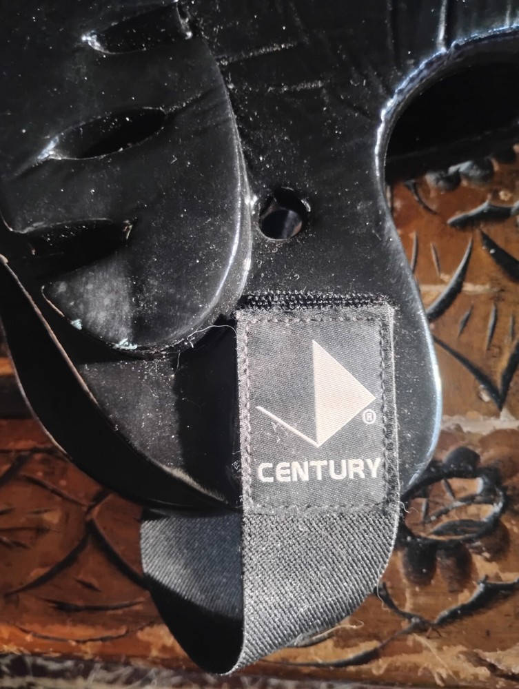 Pre-Owned Black Boxing Protective Headgear Century Brand