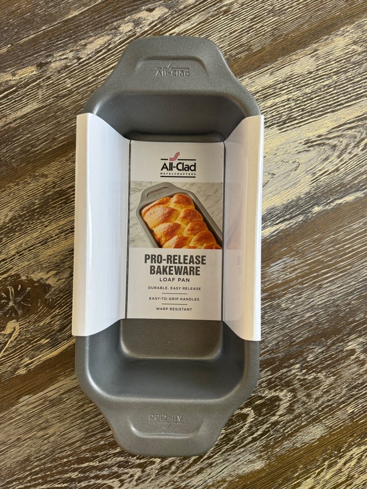 All-Clad Pro-Release Nonstick Bakeware Loaf Pan 9"/4.5"/2.75" Grey Color   NEW