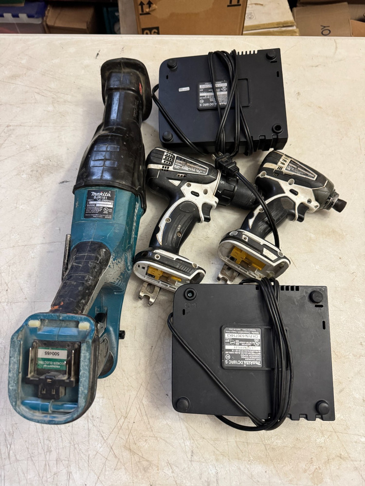 Makita Tools 11 Peace +++ Mixed bundle