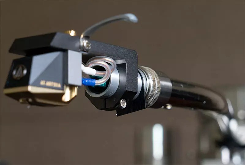 TOP WING / Static Eraser Modern Anti-Static Shell Ring for Turntables - New