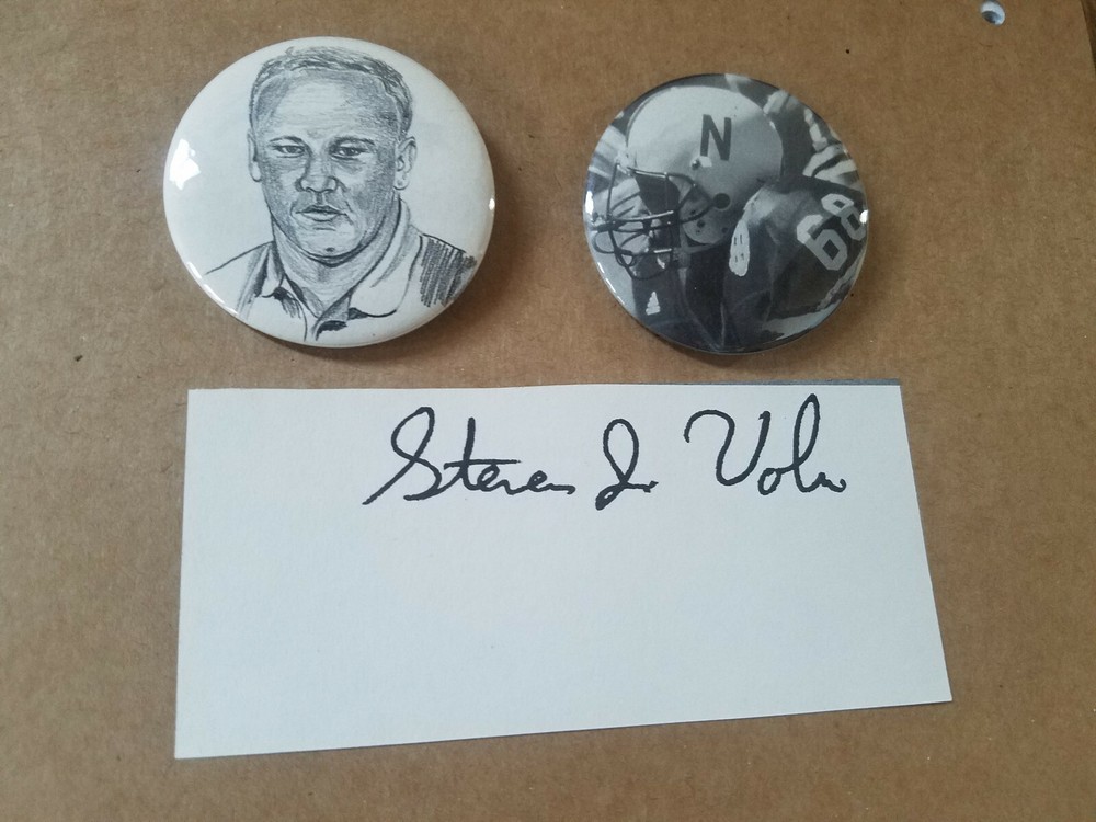 NEBRASKA CORNHUSKERS STEVE VOLIN PINBACK BUTTON