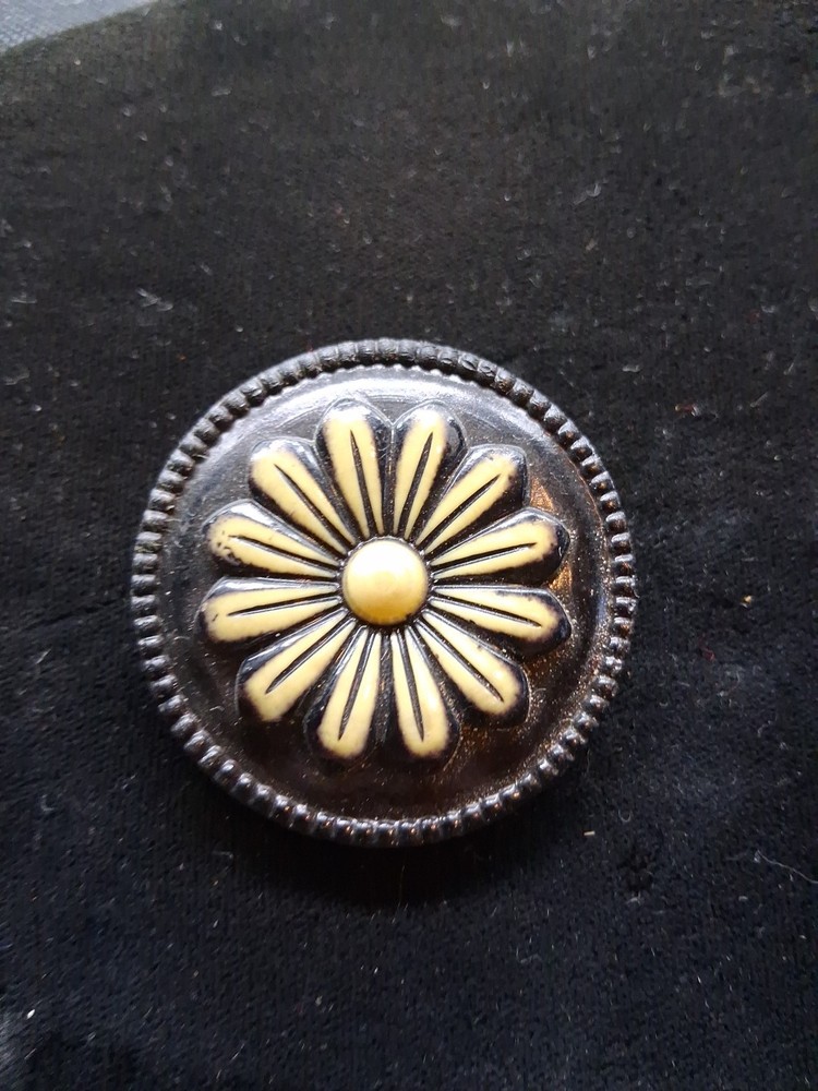 Vtg Flower Button