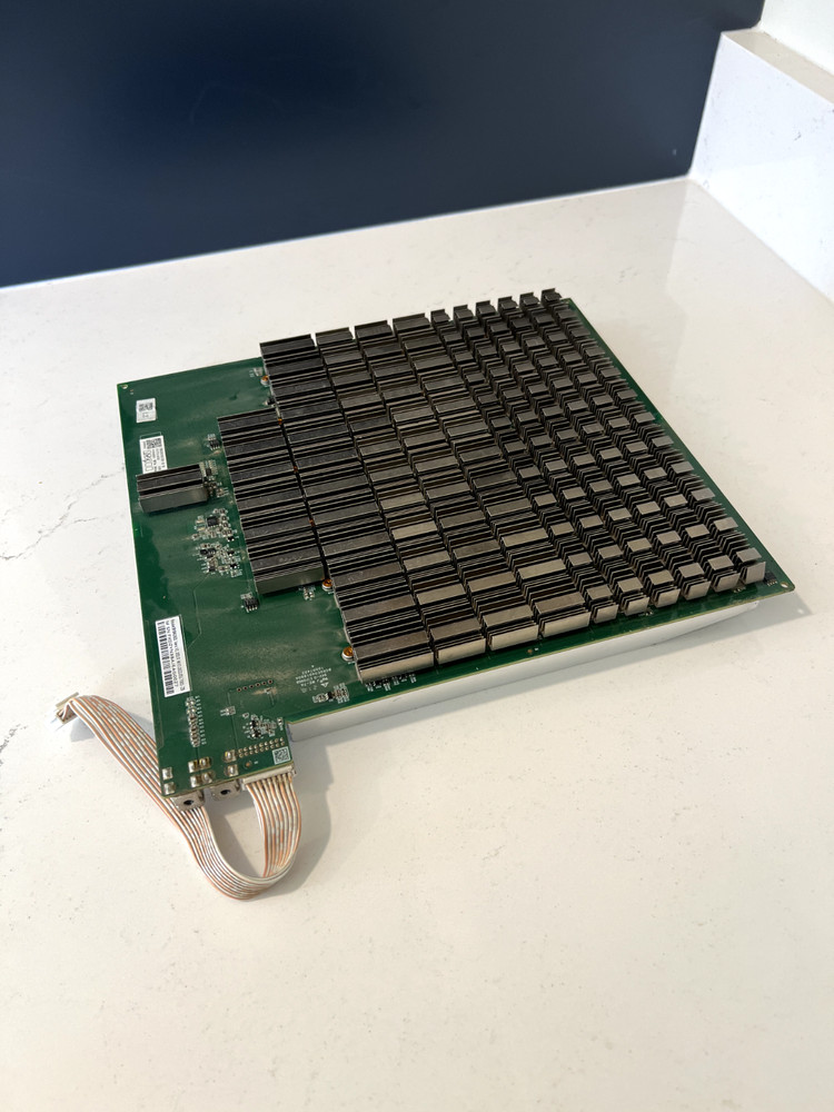 Bitmain Antminer S19j Pro Hashboard – Vers V1.0010 – USED