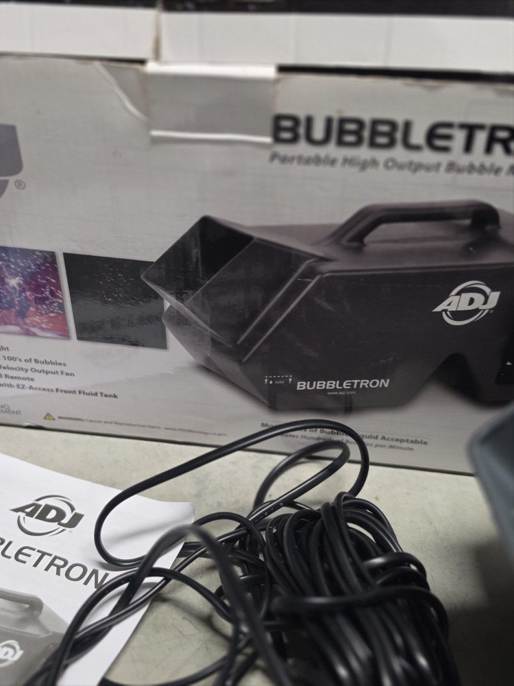 American BUB773 DJ Bubble Machine - Black