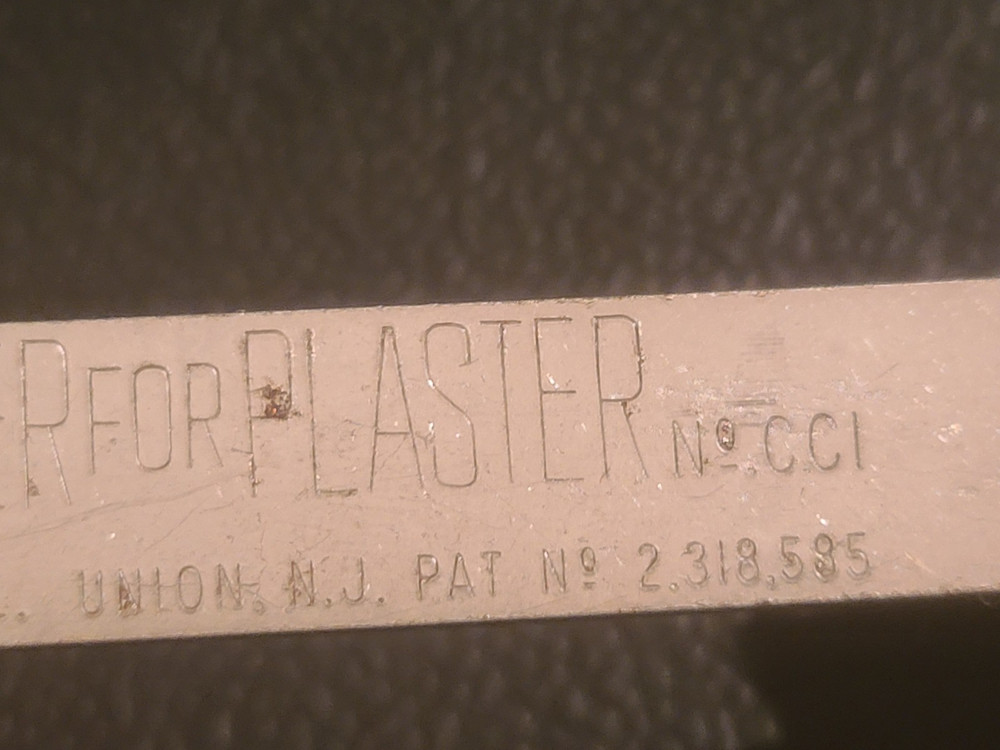 RARE Red Devils Tools Plaster Crack Scraper CCI