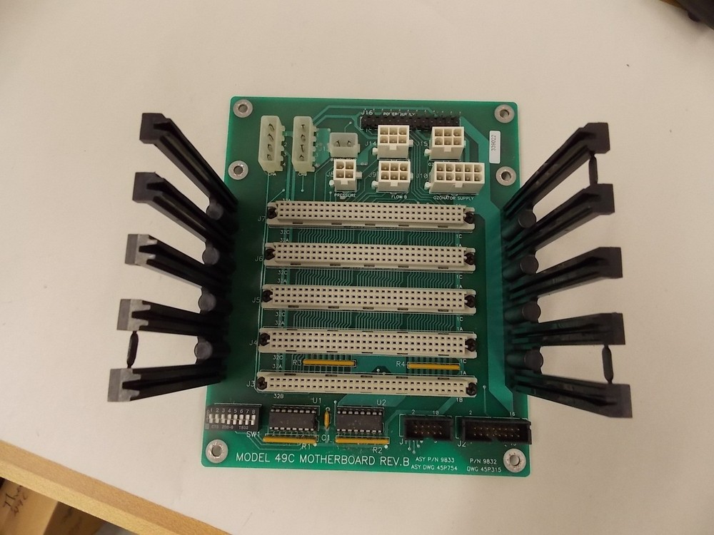 Thermo Environmental 49C O3 Analyzer - Motherboard 9833 9832  R0