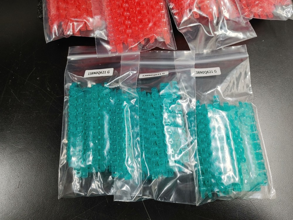 APPLIED BIOSYSTEMS N8010835 MicroAmp 8 Cap Strip Assorted Colors