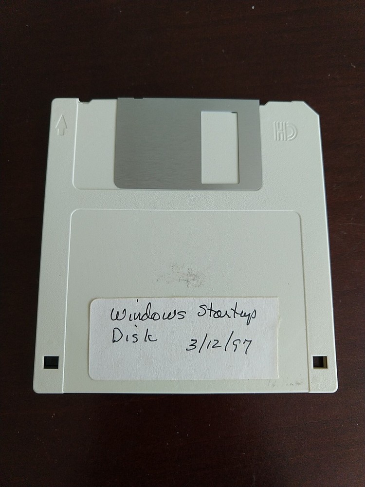 Vintage Windows 1997 Start Up Floppy Disk 3.5" DOS
