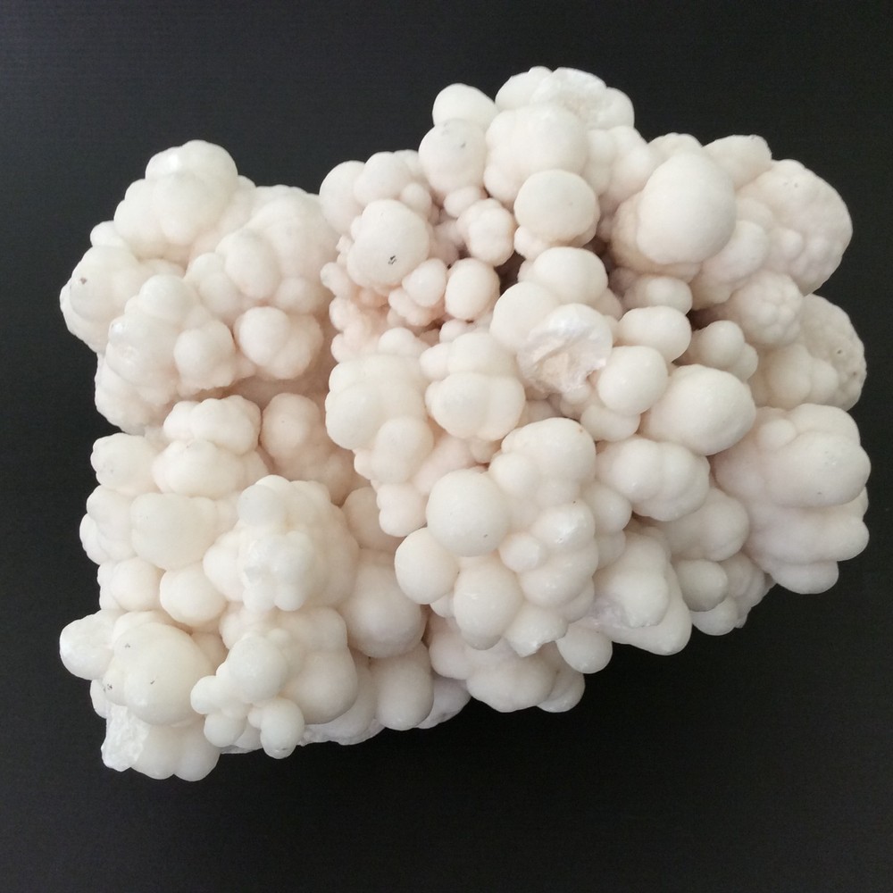 Large aragonite cluster - White botryoidal formation - Spain - 17.5cm/7''