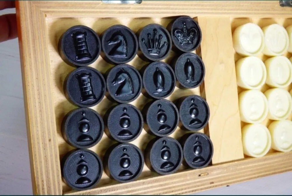 Vintage AUSMA Chess Set Soviet USSR