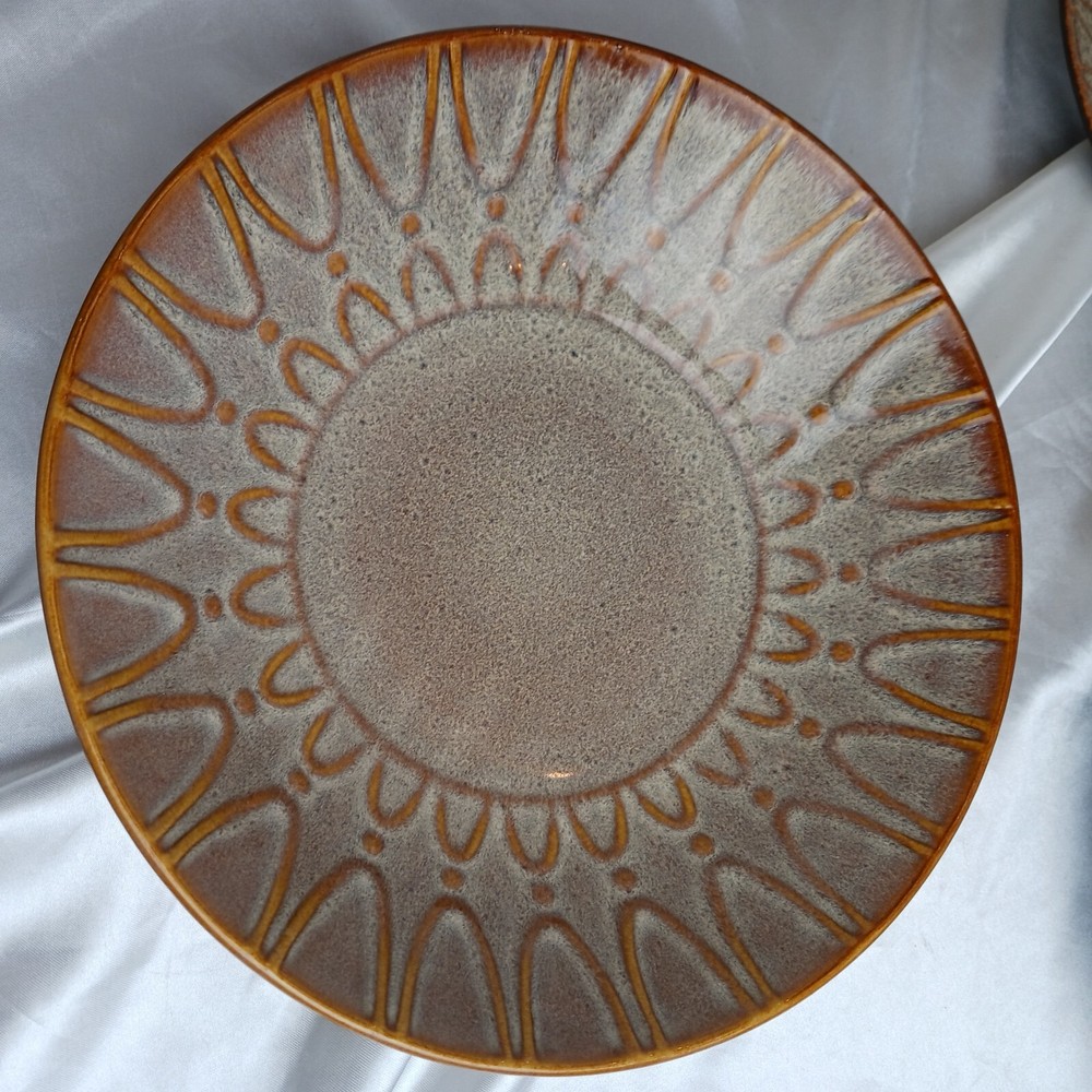 Laurie Gates Dinner Set (4 Piece) Brown