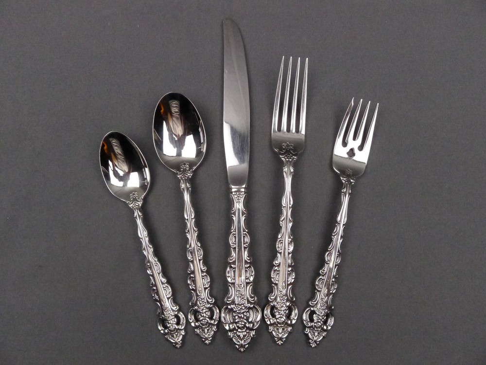 Oneida Da Vinci Cube Mark Stainless 5 Pieces Place Setting