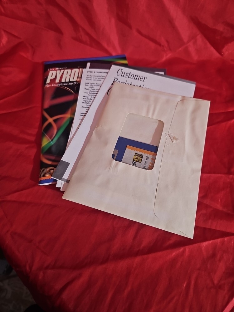 Vintage User Manual Pyro! Fifth Generation Systems & Disk 1990 Rare