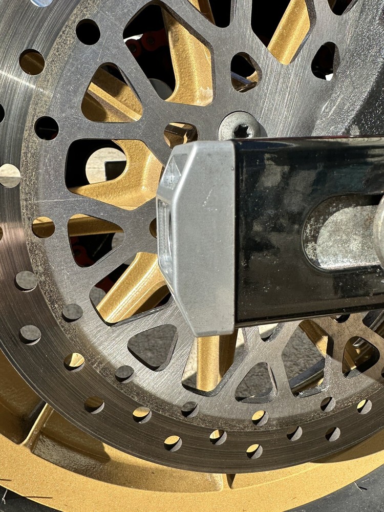 Dyna 1991-2005 axle adjuster blocks Lopro