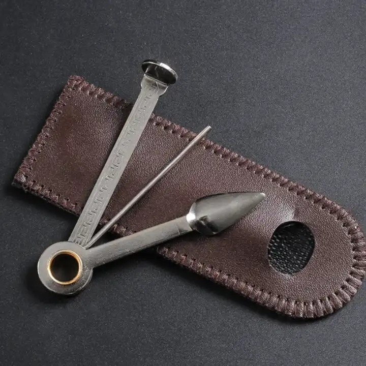 " Roach Clip" SWITCH BLADE VINTAGE STYLE ROACH CLIP
