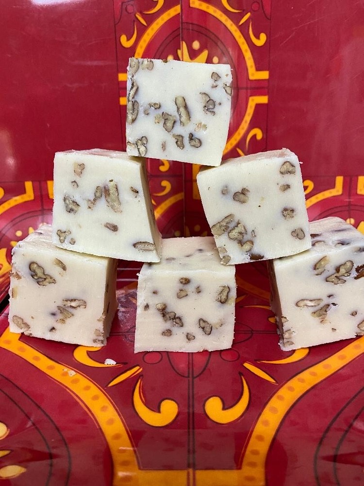Vanilla Pecan Fudge 1/2 pound