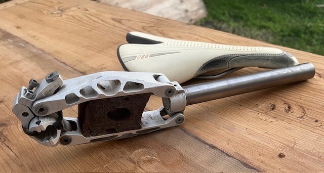 bicycle accessory Thudbuster with Titanium post