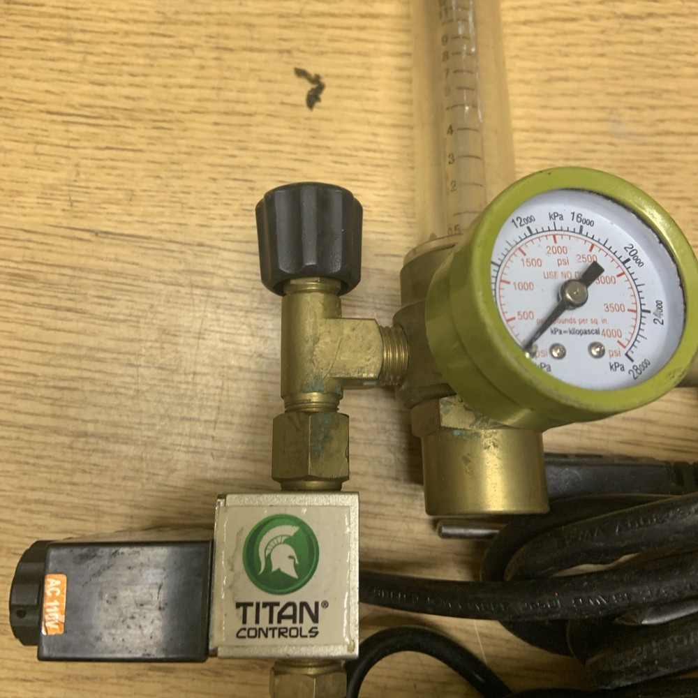 Titan Controls CO2 Regulator